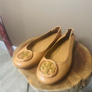 Tory Burch Tan Leather Ballet Flats with Gold Logo Accent